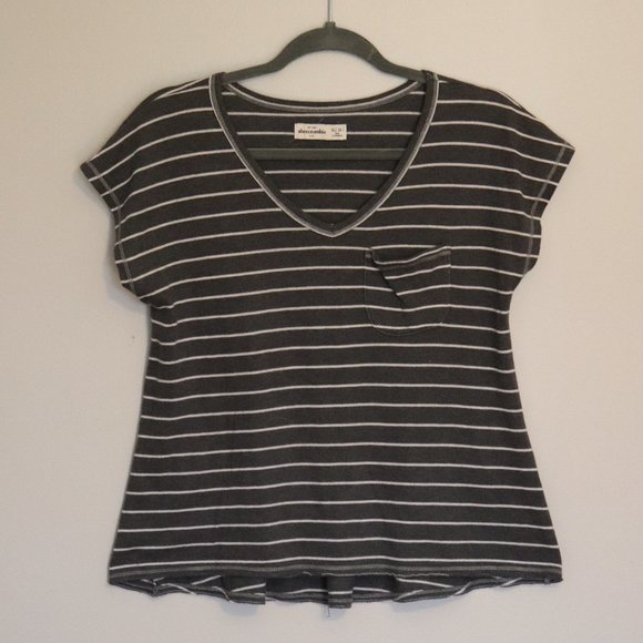 ABERCROMBIE | Grey and White Striped T-Shirt | 004 - Picture 2 of 4